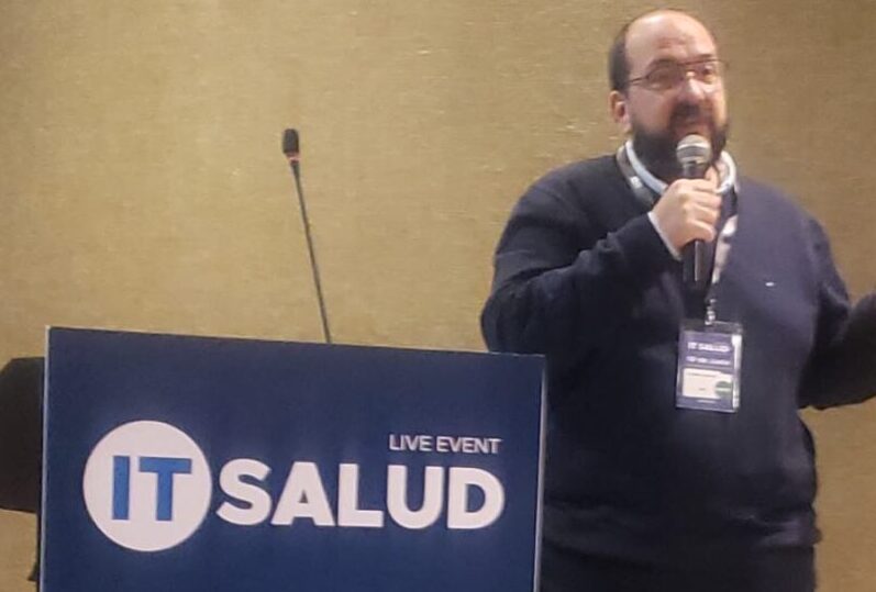 El chatbot del Hospital Italiano analiza distintos LLM y responde con la mejor opción
