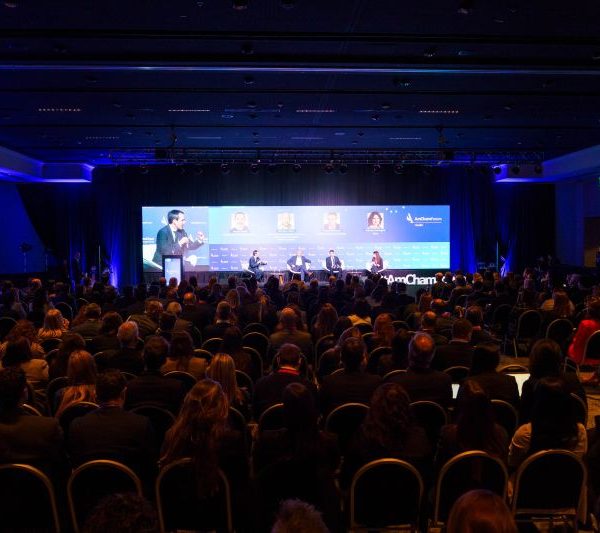 Diplomacia, innovación y salud digital en el centro del debate de AmCham Health Forum 2025